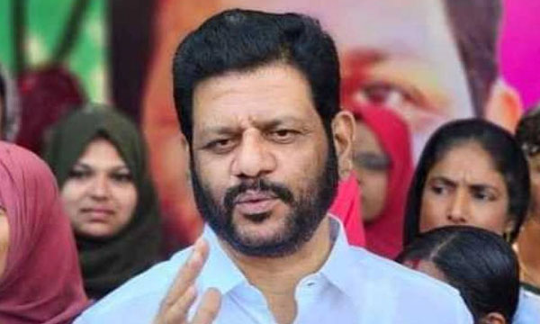 Accusations against those who complained against Rahul; Expressing his regret, V.K.Sreekandan M.P.