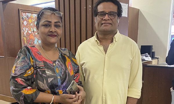 unexpected-encounter-hareesh-peradi-meets-shakeela