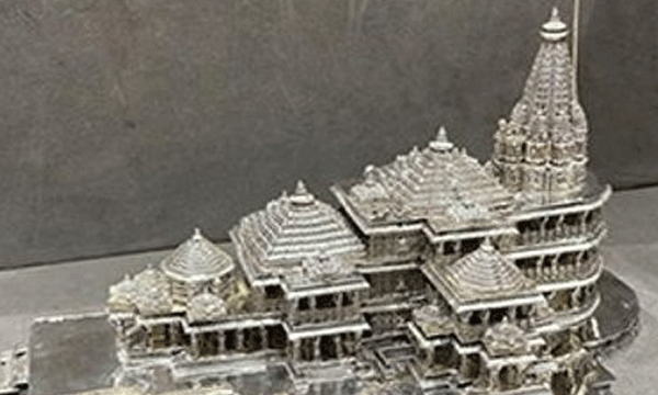 Modi's gifts are being auctioned; 1300 items worth one crore and five lakh