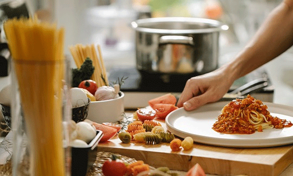 never-use-these-items-in-kitchen-for-long-tips