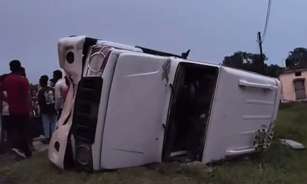 The student was abducted from the middle of the road; Locals 20 km. Chased and rescued