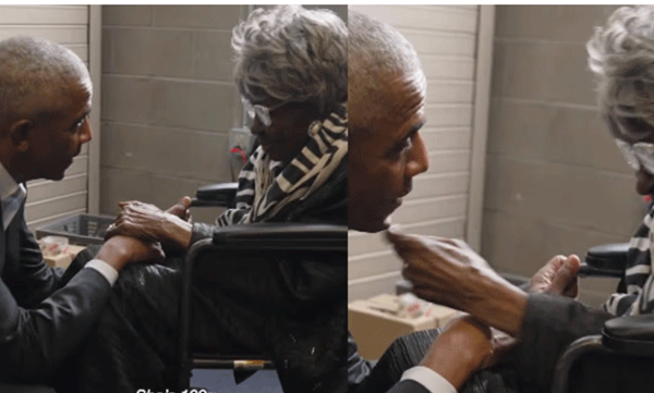barack-obama-meets-102-year-old-woman-and-asking-the-secret-to-looking-so-good