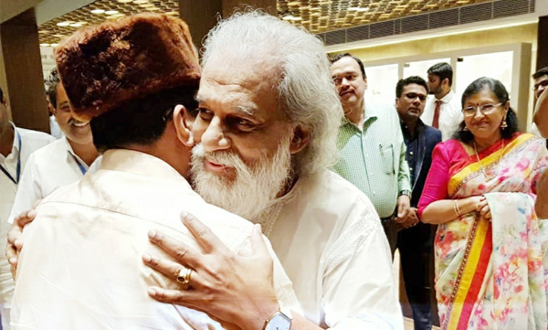 abdussamad-samadani-wishes-kj-yesudas