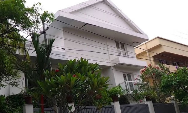 Vehicle smuggling from Bhutan: ED at actor Dulquer and Mammootty's houses Raid