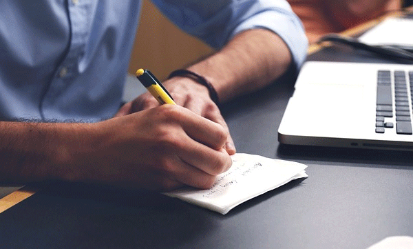 man-gets-330-times-salary-by-mistake-quits-instantly-wins-legal-battle