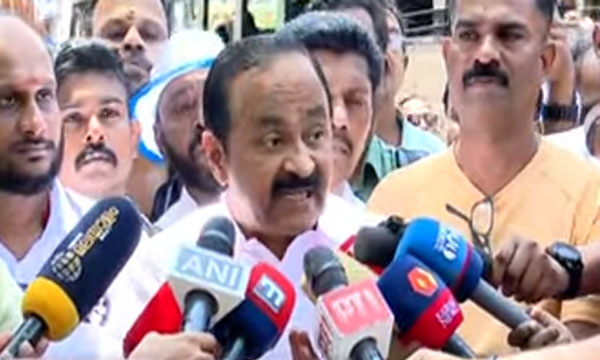 The theft at Sabarimala is shocking; The leader of the opposition said that the then minister should also come under the ambit of investigation