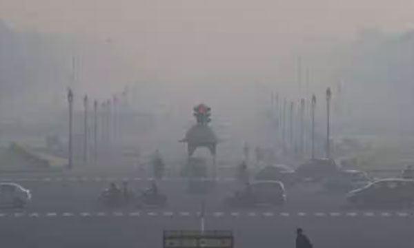 Delhi air becomes toxic; areas in red zone; restrictions imposed