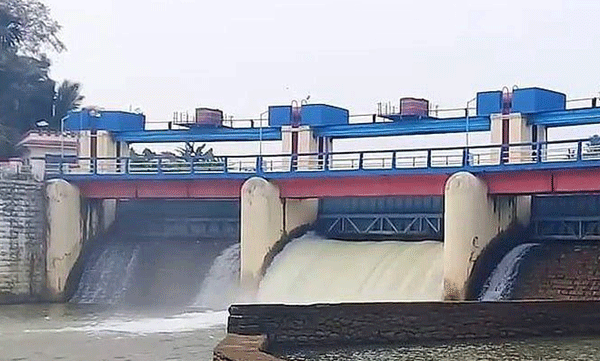 Heavy rain: Aruvikkara Dam shutters opened; caution advised