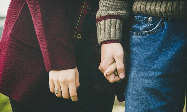 office-romance-india-ranks-2nd-study-by-ashley-madison-and-yougov