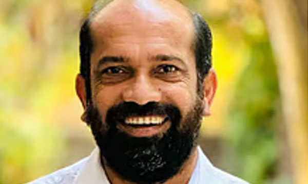 Return to the old ways; Former MLA Anil Akkara contests in Panchayat