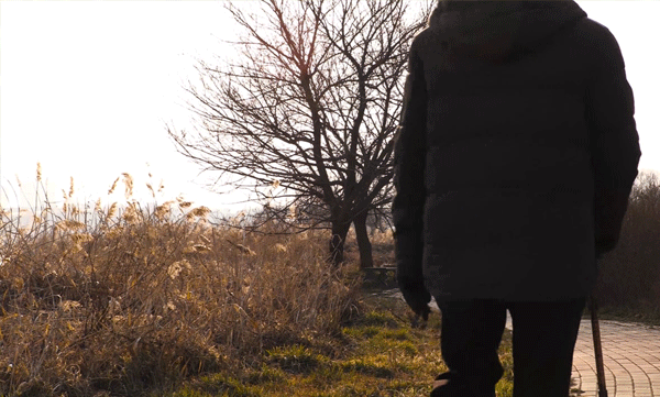 33-crore-lottery-winner-66-year-old-hides-fortune-wife-luxury-life-finally-twist