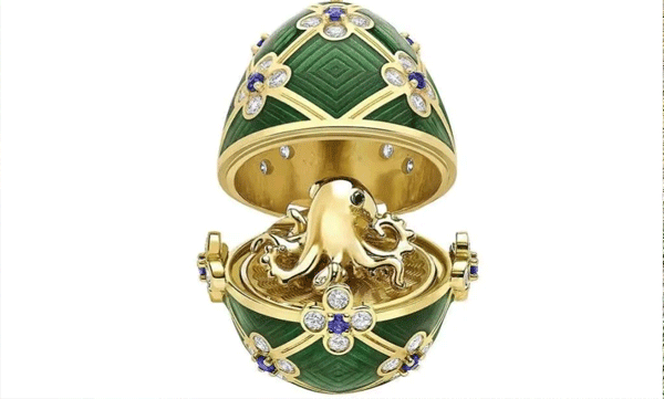 man-swallows-19000-dollar-pendant-cops-wait-for-it-to-pass