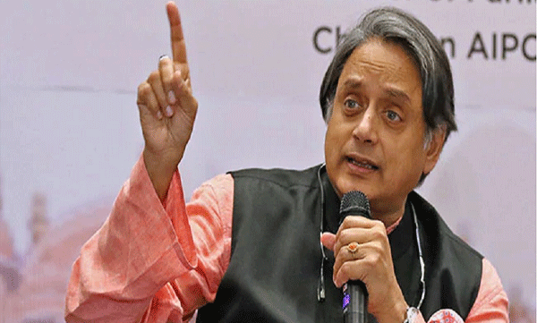 shashi-tharoor-will-not-accept-savarkar-award