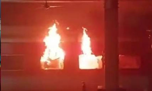 Fire breaks out in train in Andhra Pradesh; One dead, a major tragedy avoided