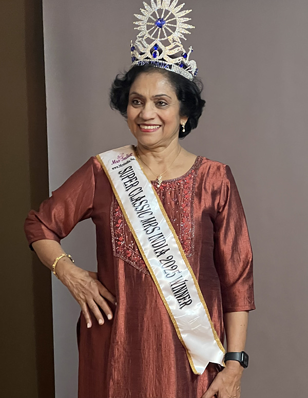Dr. Alice Mathew crowned "Mrs. India 2025 Super Classic"