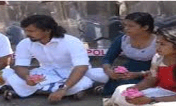 kerala-school-kalolsavam-2026-protest-over-absence-of-lotus-in-names-of-venues