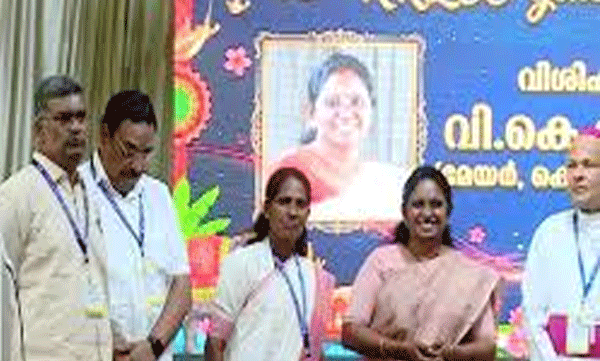 thanks-to-church-leadership-mayor-of-kochi-thanks-the-latin-church