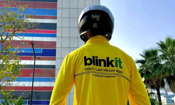 delhi-executive-praises-blinkit-driver-for-kindness