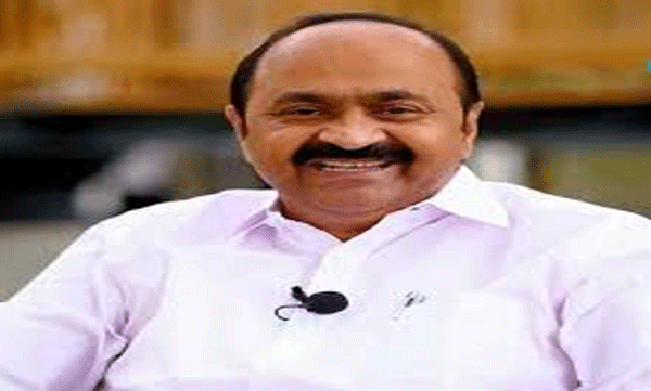 during-harsh-criticism-nss-v-d-satheesan-take-part-in-pentecost-group-convention