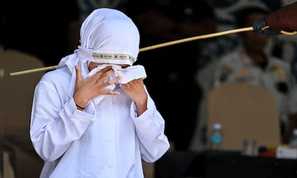 140-lashes-sharia-law-indonesian-couple-flogged-sex-outside-marriage-consuming-alcohol