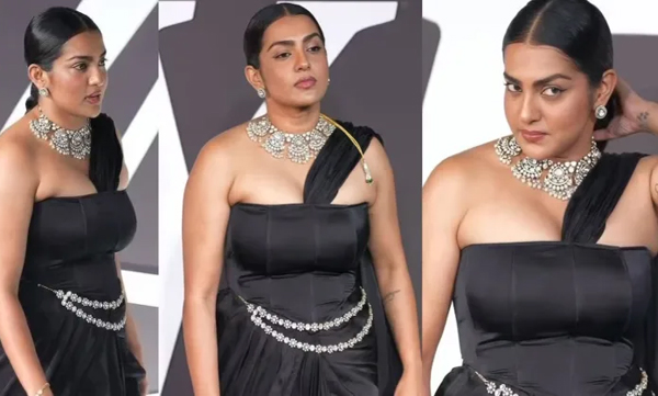 parvathy-thiruvoth-stylish-look-at-variety-launch