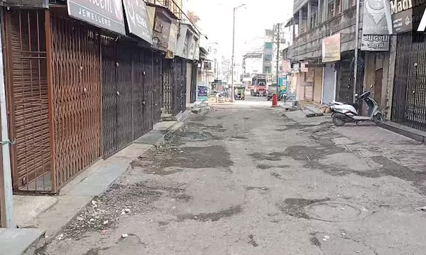 CITU activists stopped the vehicle; Urban areas were affected by the strike