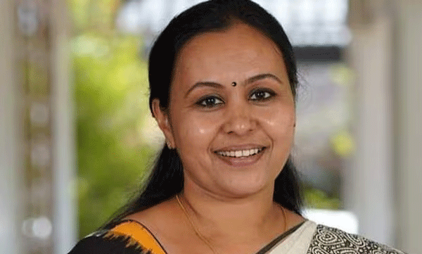 fir-against-25-youth-congress-workers-causing-loss-of-rs-28000-health-minister-house-wreath-protest