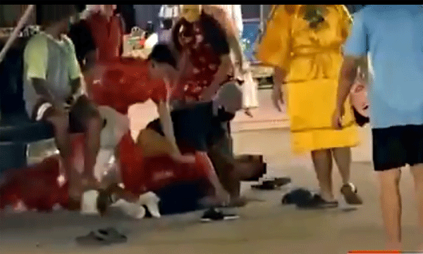 thai-police-disguise-lion-dance-arrest-video