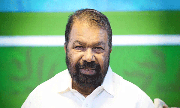 v-sivankutty-slams-priyanka-gandhi-and-congress-over-wayanad-\