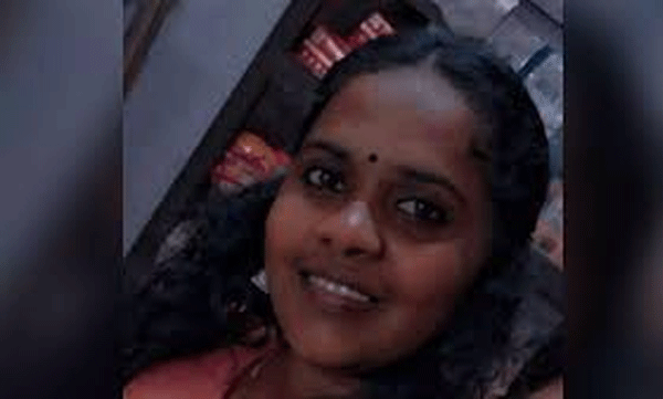 husband-kills-wife-by-tying-shawl-around-her-neck