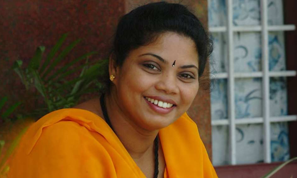 minmini-returns-to-malayalis-with-a-new-song