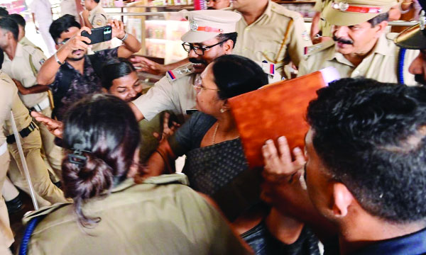 Black flag protest against Veena George: KSU activists denied bail