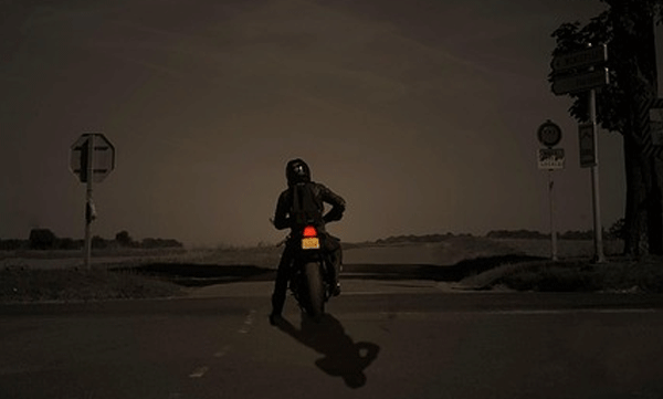 basavanagudi-police-helps-men-in-late-night-petrol-crisis-viral-post-a