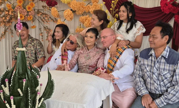 thai-woman-marries-two-austrian-men-in-unprecedented-wedding