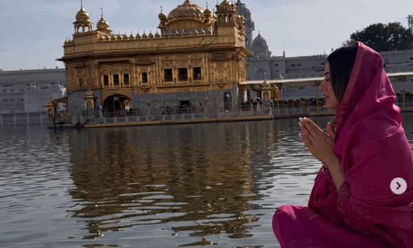 hansika-motwani-shares-serene-golden-temple-visit-after-divorce-says-held-by-him-always-