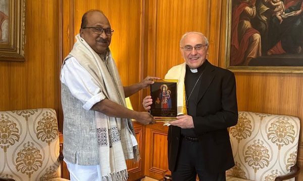 Kerala sends off a warm farewell to Vatican representative