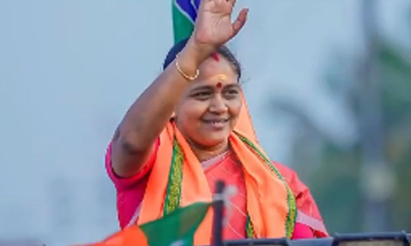 Rs 1500 per month for housewives to buy vegetables: BJP and Shobha Surendran announce Akshaya Card