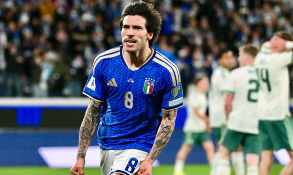 Four-time winners Italy moved one game closer to a first World Cup since 2014