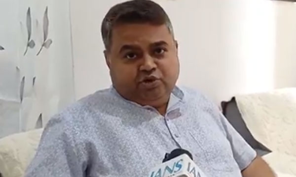 Allegations of accepting crores for election seats: Case registered against K.C. Venugopal and Kodikunnil Suresh