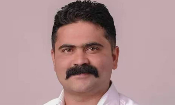 Threatened using the names of Congress leaders; video called Shafi Parambil in my presence.