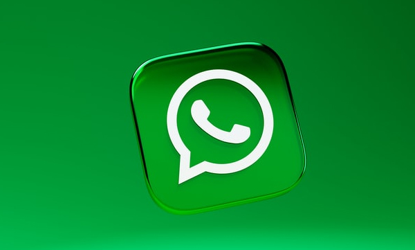 whatsapp-launched-new-7-features-ai-photo-editing-multi-account-chat-transfer
