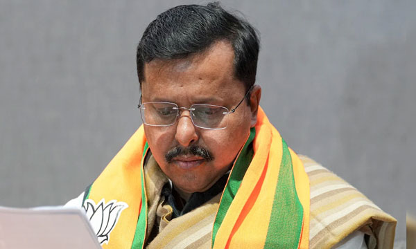 People see through this drama; the match-fixing politics of Left and Right fronts will end with this election