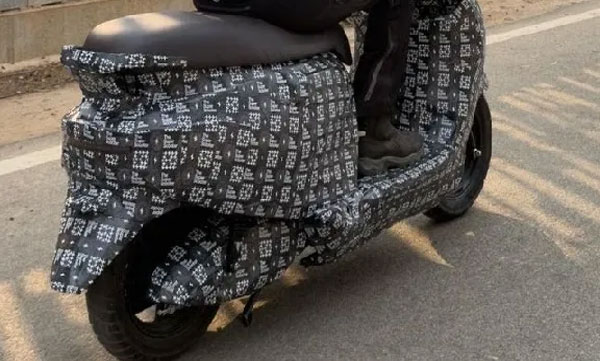 simple-energy-new-family-electric-scooter-spotted-testing-india-expected-price-range-features
