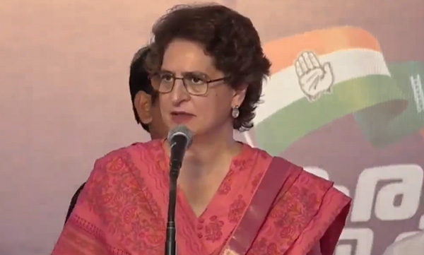 this-country-is-ruled-by-cowards-cpm-is-forming-alliance-with-bjp-to-remain-in-power-says-priyanka-gandhi