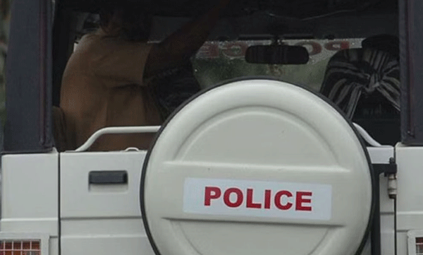 policemen-clashed-in-front-of-police-headquarters