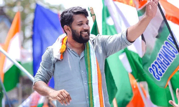 shafi-parambil-says-fight-in-pathanapuram-is-between-oommen-chandy-and-those-who-hunted-him