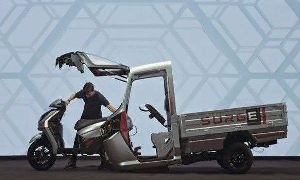 orld-s-first-category-swapping-vehicle-hero-surge-s32-ev-got-type-approval-certificate-from-centre