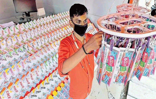 lottery-ticket-thrown-in-wastebasket-bagged-first-prize-kunju-achamma-from-alappuzha-double-luck-on-same-day