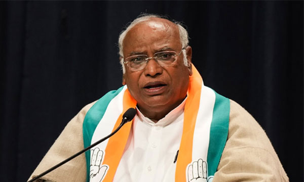 Major Rallies and Prominent Leaders to Influence Voters; Mallikarjun Kharge in Kerala Today