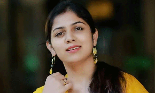 nda-candidate-anjali-nair-to-approach-high-court-again-today-name-should-be-changed-in-voting-machine